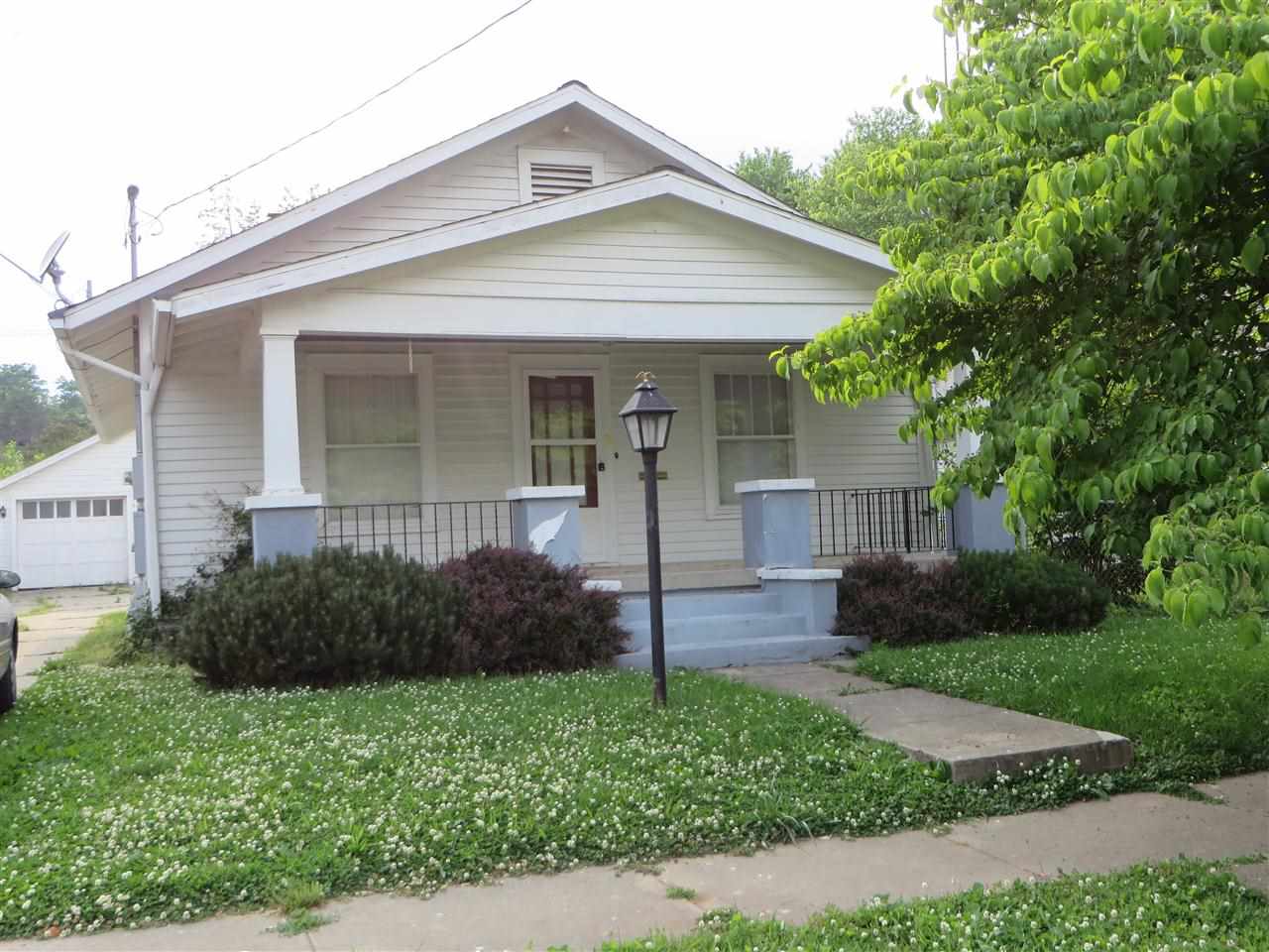 817 S Hall St, Princeton, IN 47670 photo 1