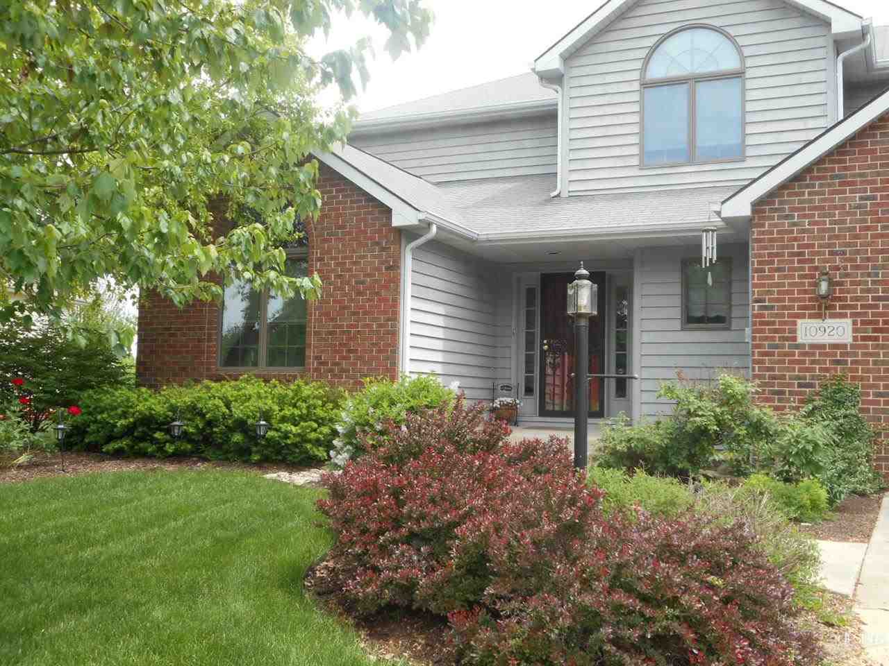 10920 Stoneoak Ct, Fort Wayne, IN 46845 photo 2