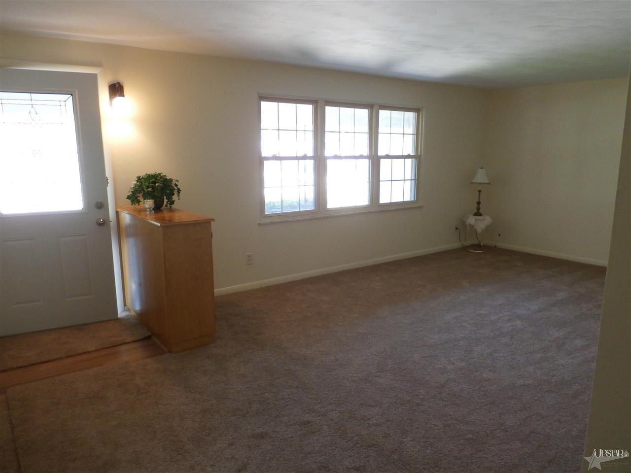 3850 Greendale Dr, Fort Wayne, IN 46815 photo 3