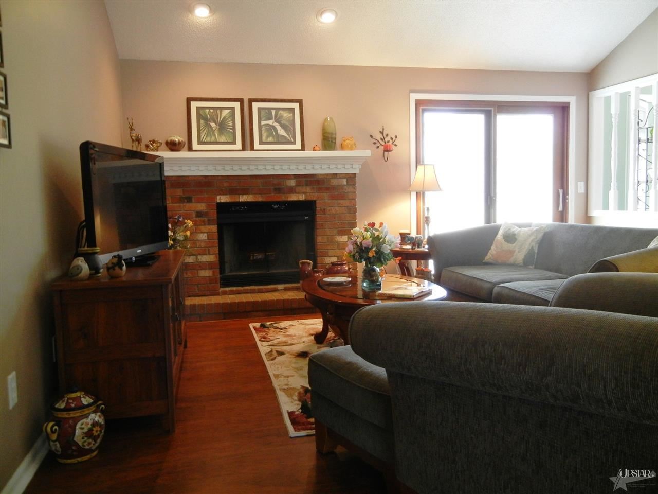 9909 Sawtooth Ct, Fort Wayne, IN 46804 photo 5