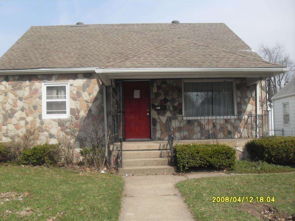 1240 N Kaley St, South Bend, IN 46628 photo 1