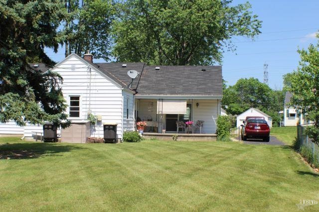 1651 Sprunger Ave, Fort Wayne, IN 46808 photo 2