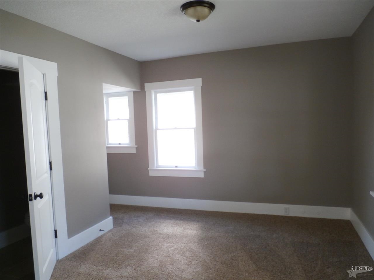 801 Archer Ave, Fort Wayne, IN 46808 photo 5