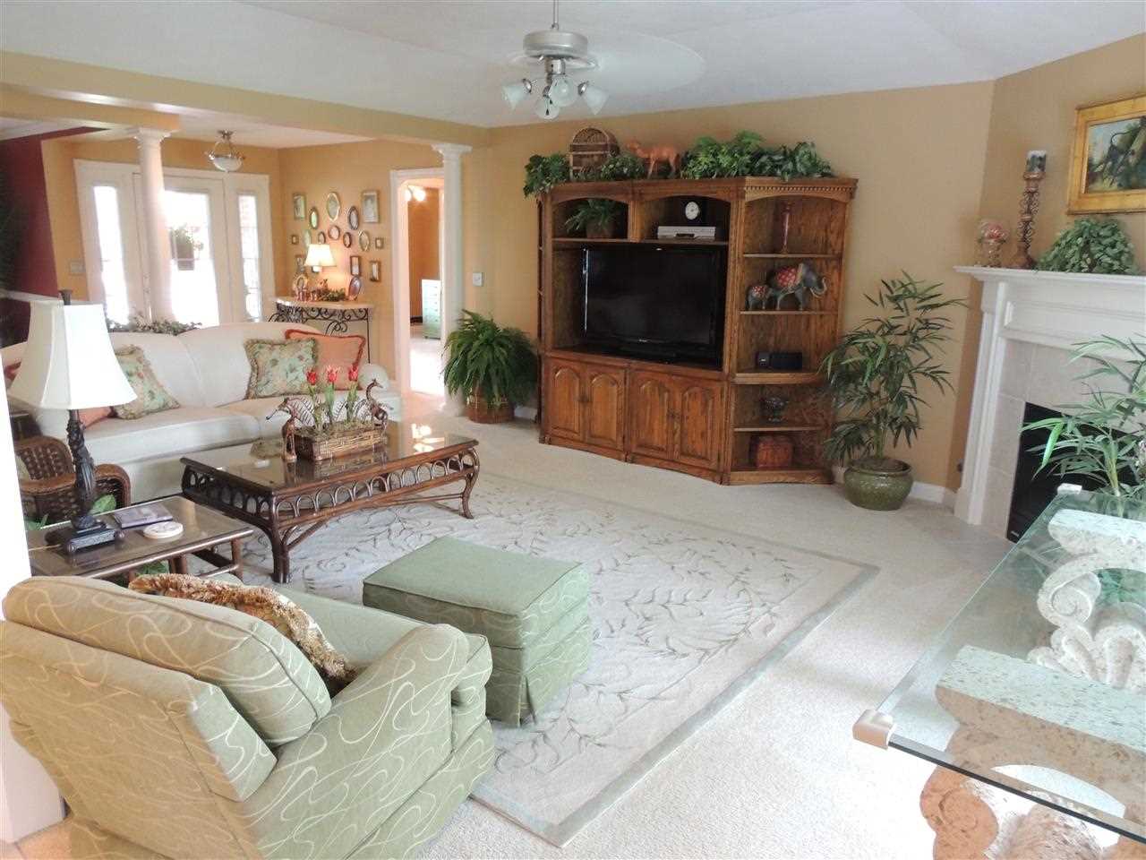 3625 Pebble Place Dr, Evansville, IN 47711 photo 3