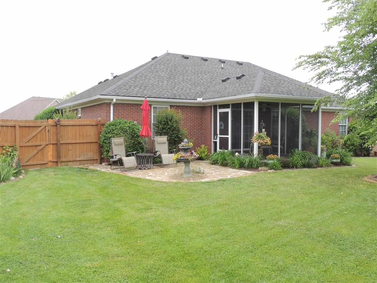 3625 Pebble Place Dr, Evansville, IN 47711 photo 2