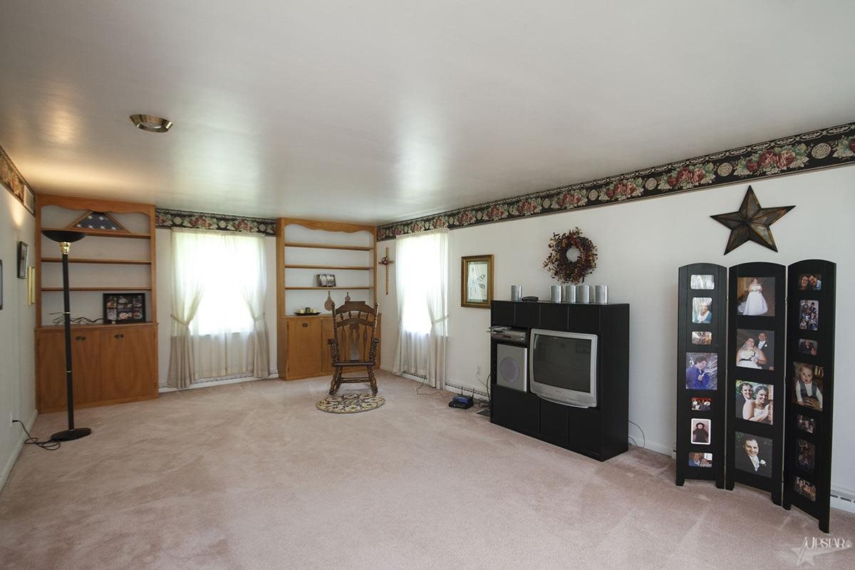 424 Ingle Dr, Ossian, IN 46777 photo 3