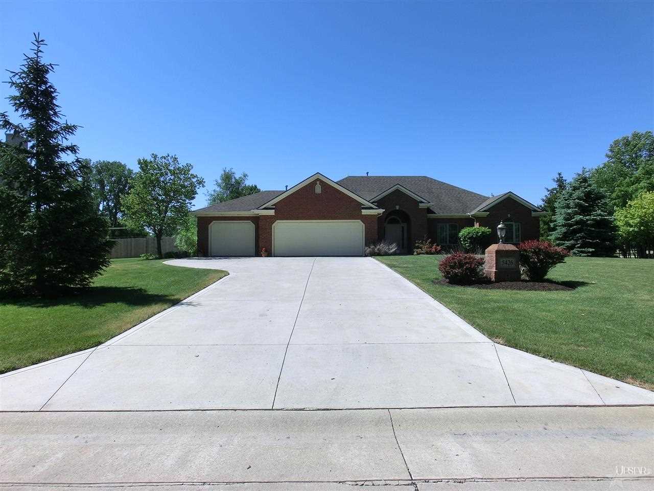 5426 Bell Tower Ln, Fort Wayne, IN 46815 photo 4
