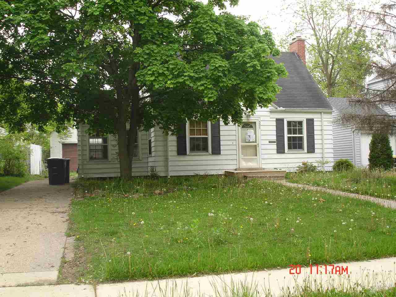321 W Sherwood Ter, Fort Wayne, IN 46807 photo 4