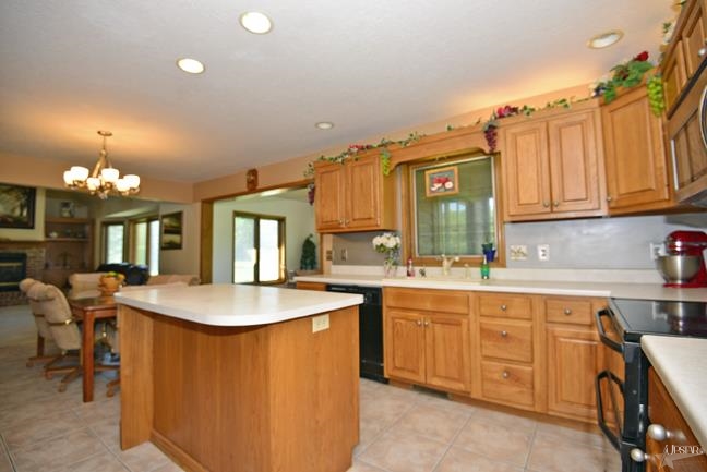 11133 E 550 S, Laotto, IN 46763 photo 14
