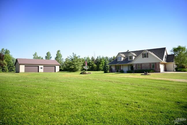 11133 E 550 S, Laotto, IN 46763 photo 1