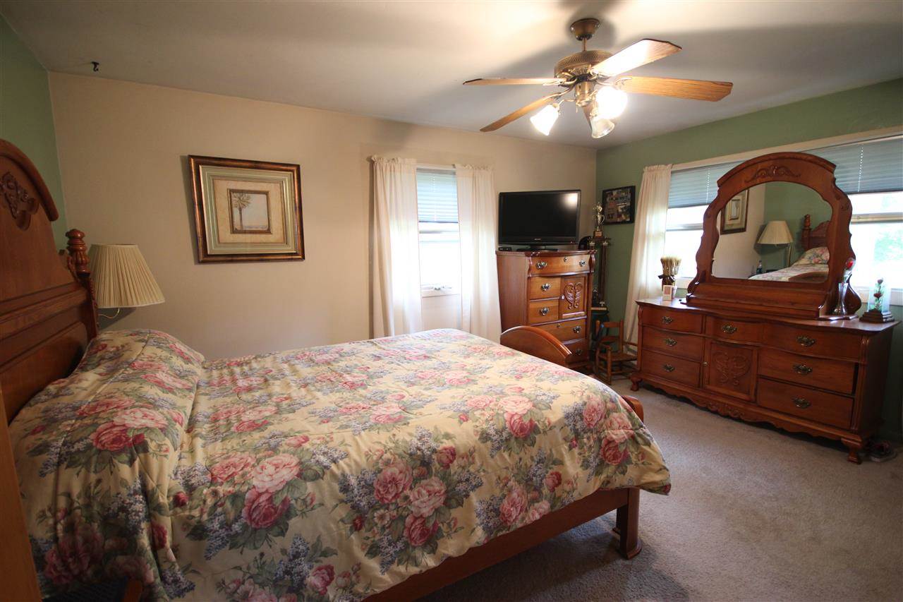55900 Jayne Dr, Elkhart, IN 46514 photo 8