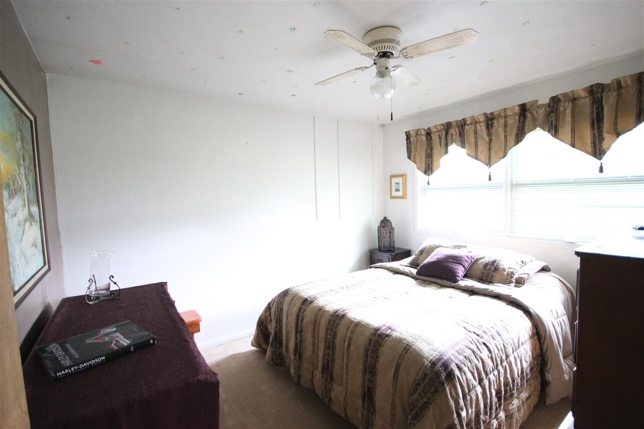55900 Jayne Dr, Elkhart, IN 46514 photo 9