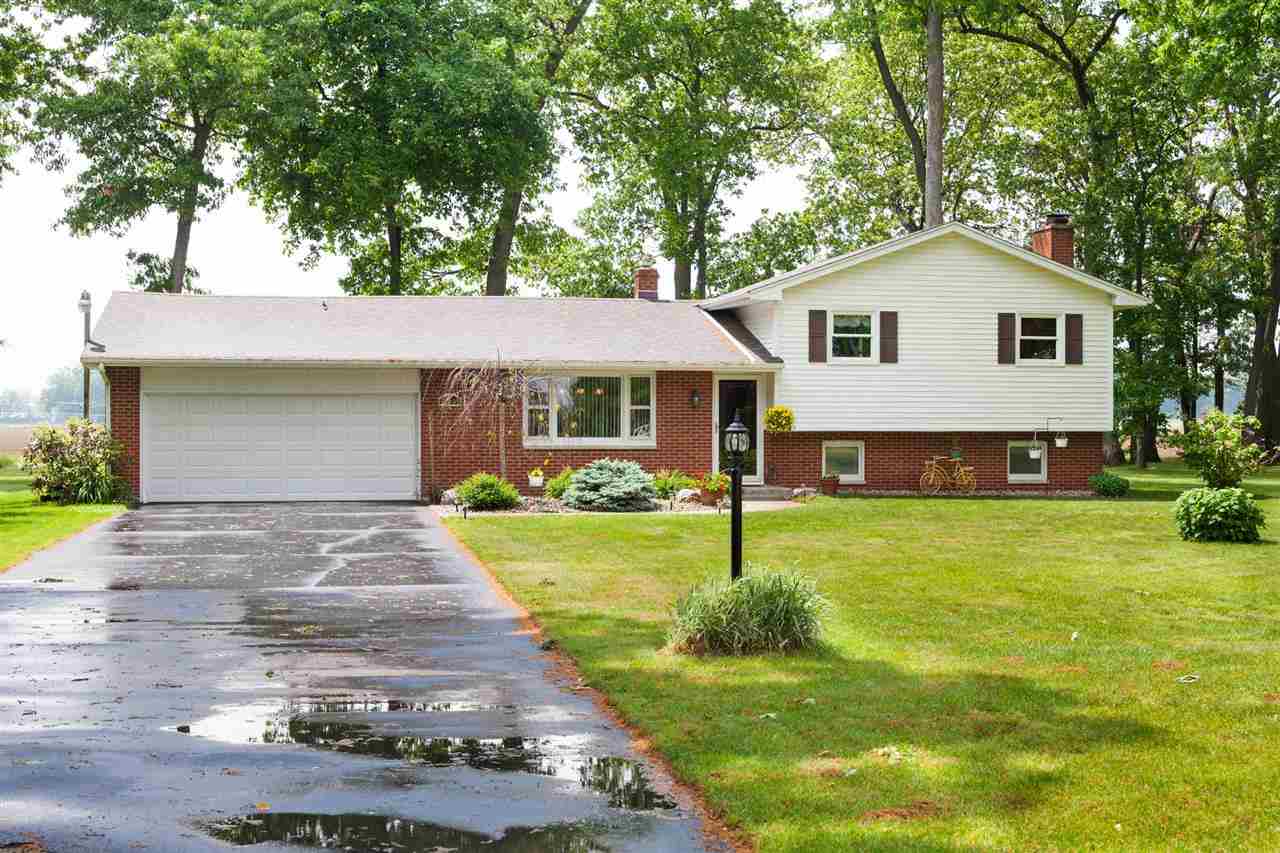 50941 Oak Tree Ln, Bristol, IN 46507 photo 3