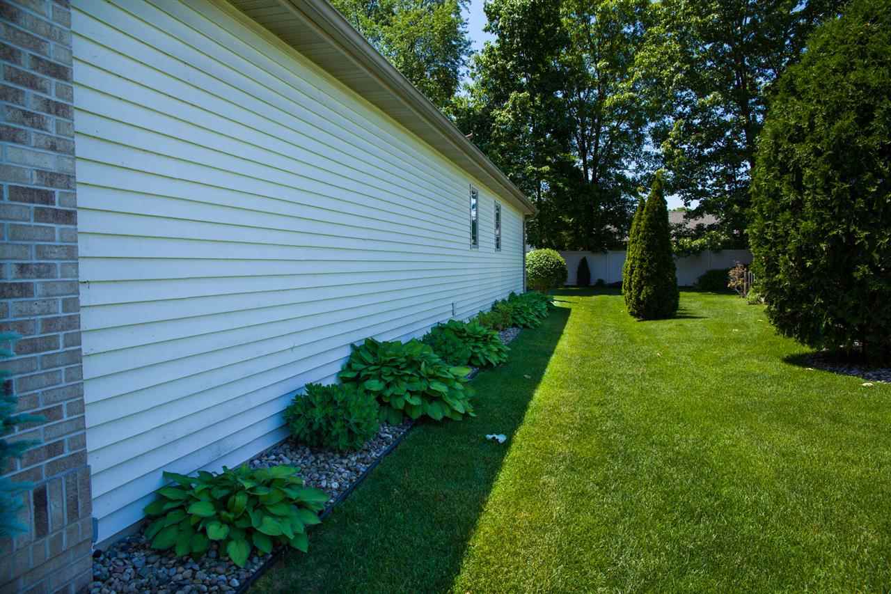 1825 Cobblestone Blvd, Elkhart, IN 46514 photo 3