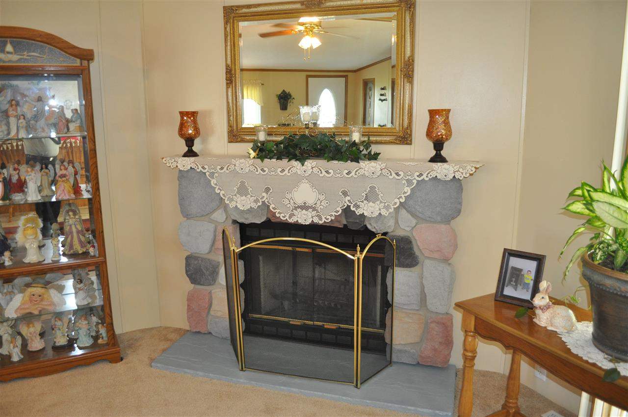 18990 Joan Kay Ln, Goshen, IN 46528 photo 14