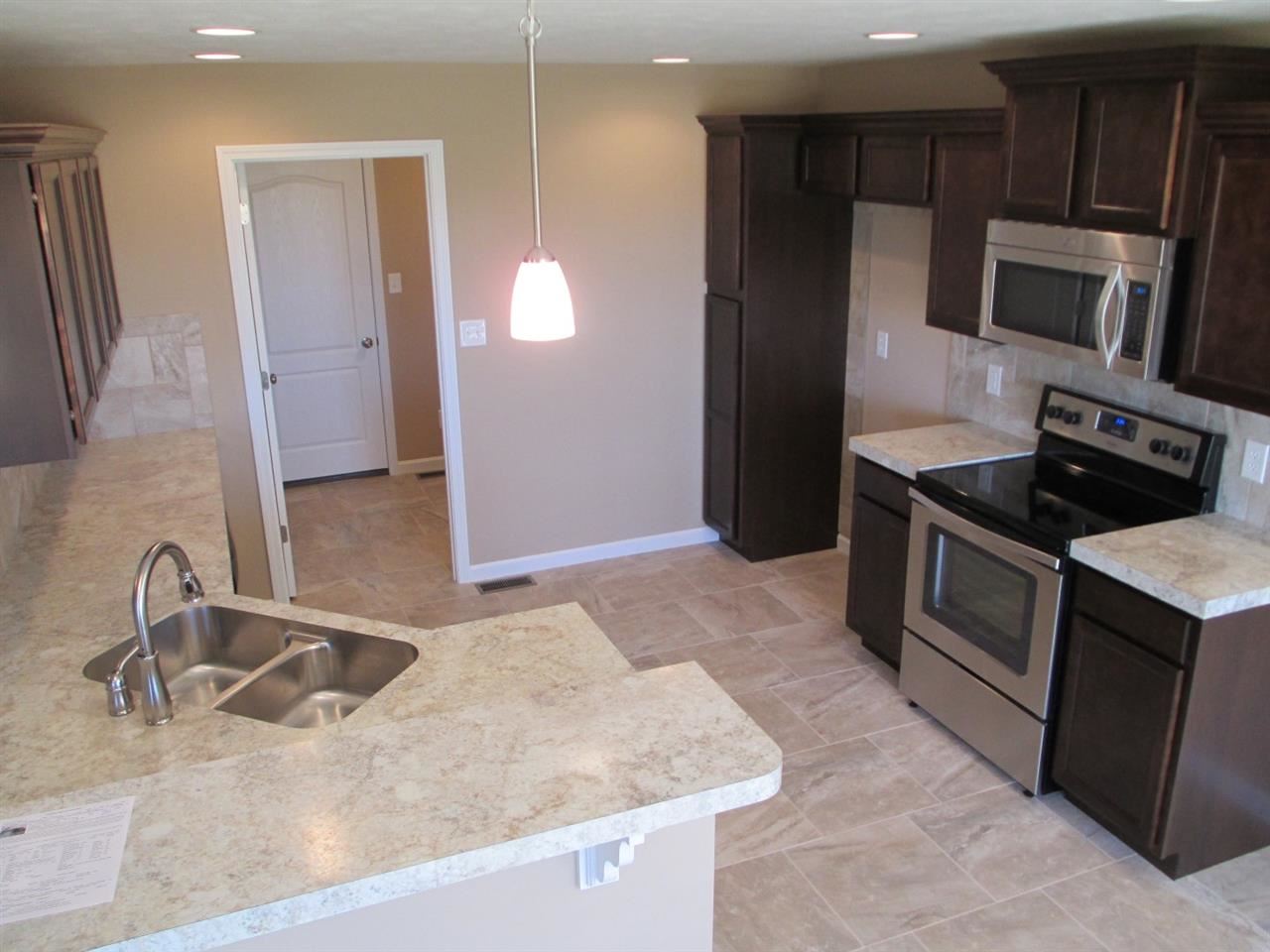 13543 Wildflower Dr, Evansville, IN 47725 photo 3