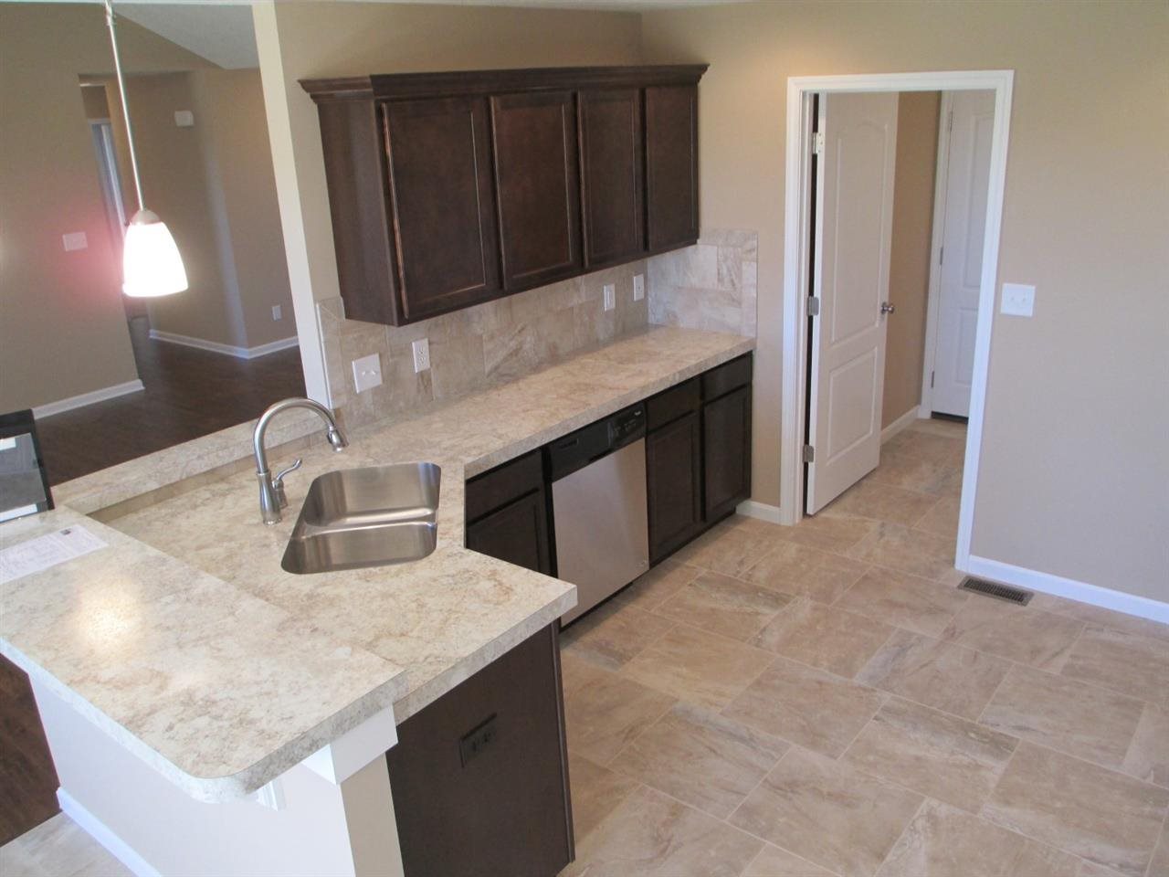 13543 Wildflower Dr, Evansville, IN 47725 photo 4