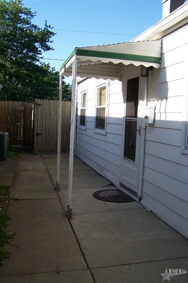 2517 Kenwood Ave, Fort Wayne, IN 46805 photo 4