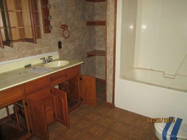 965 W 575 S, Wolcottville, IN 46795 photo 6