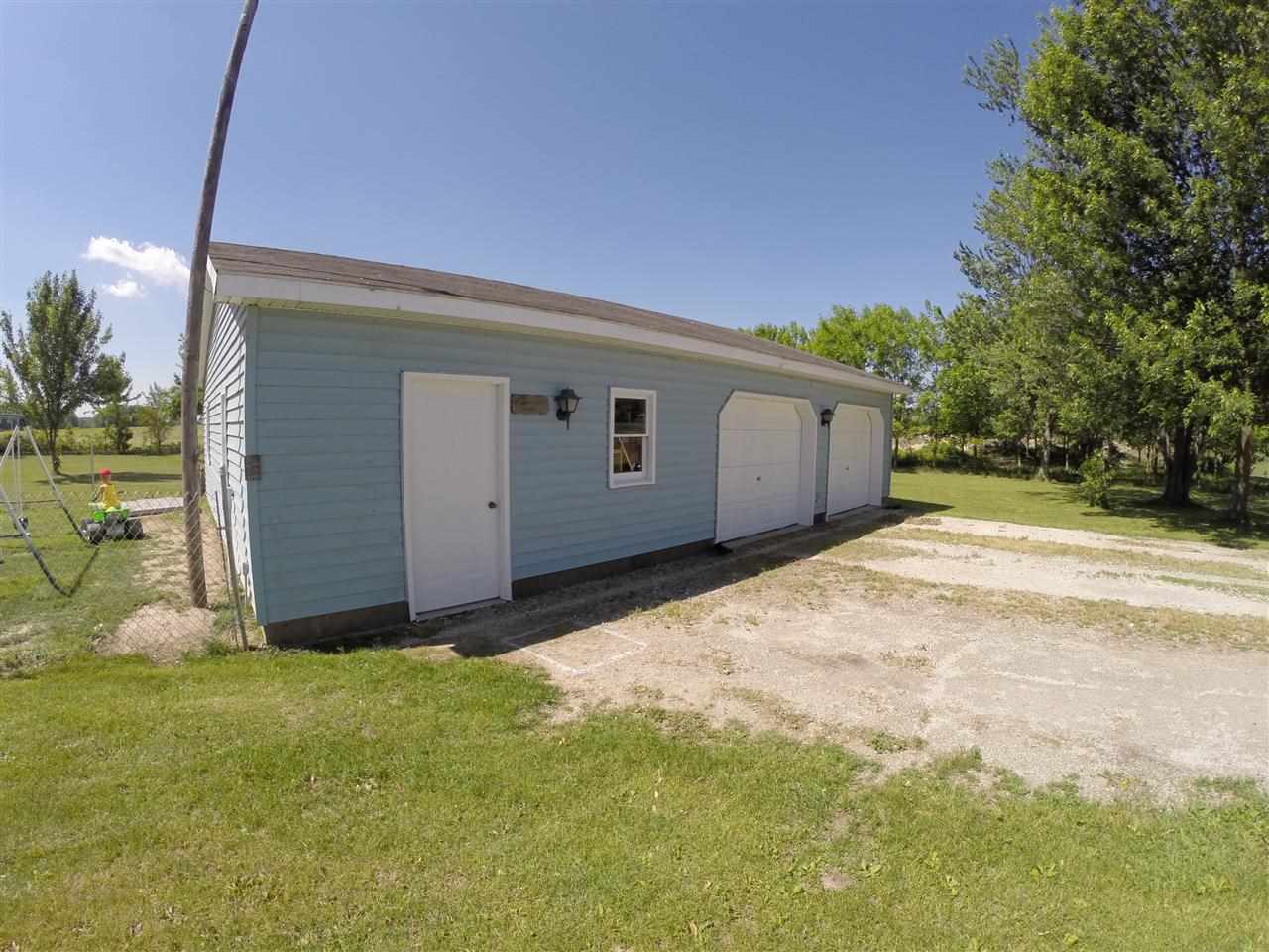 10251 Tyler, Bremen, IN 46506 photo 7