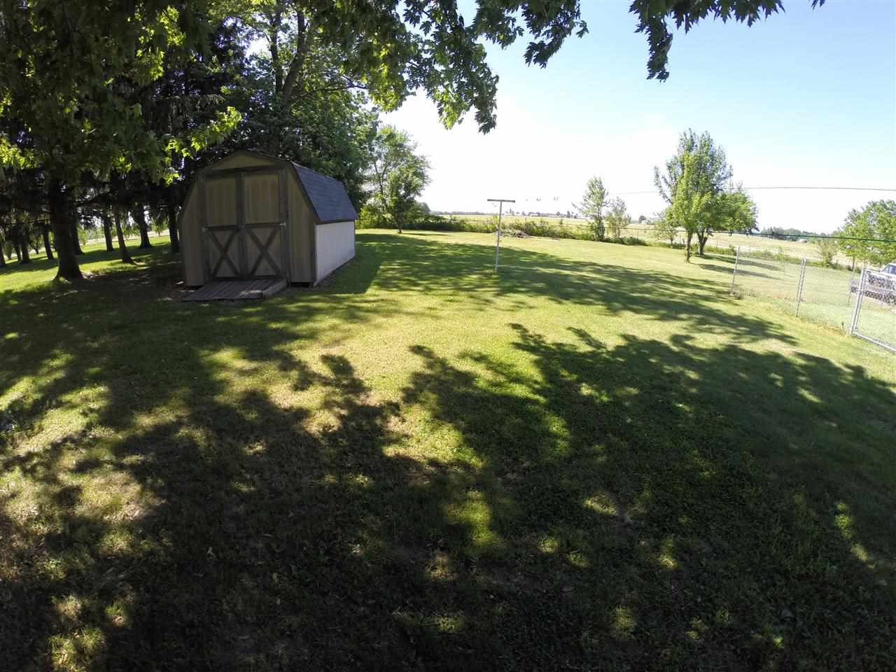 10251 Tyler, Bremen, IN 46506 photo 2