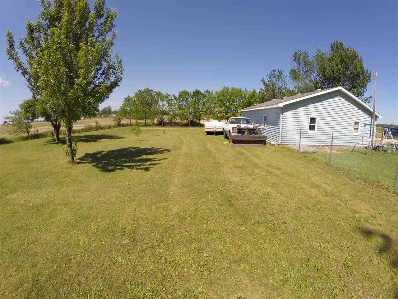 10251 Tyler, Bremen, IN 46506 photo 5