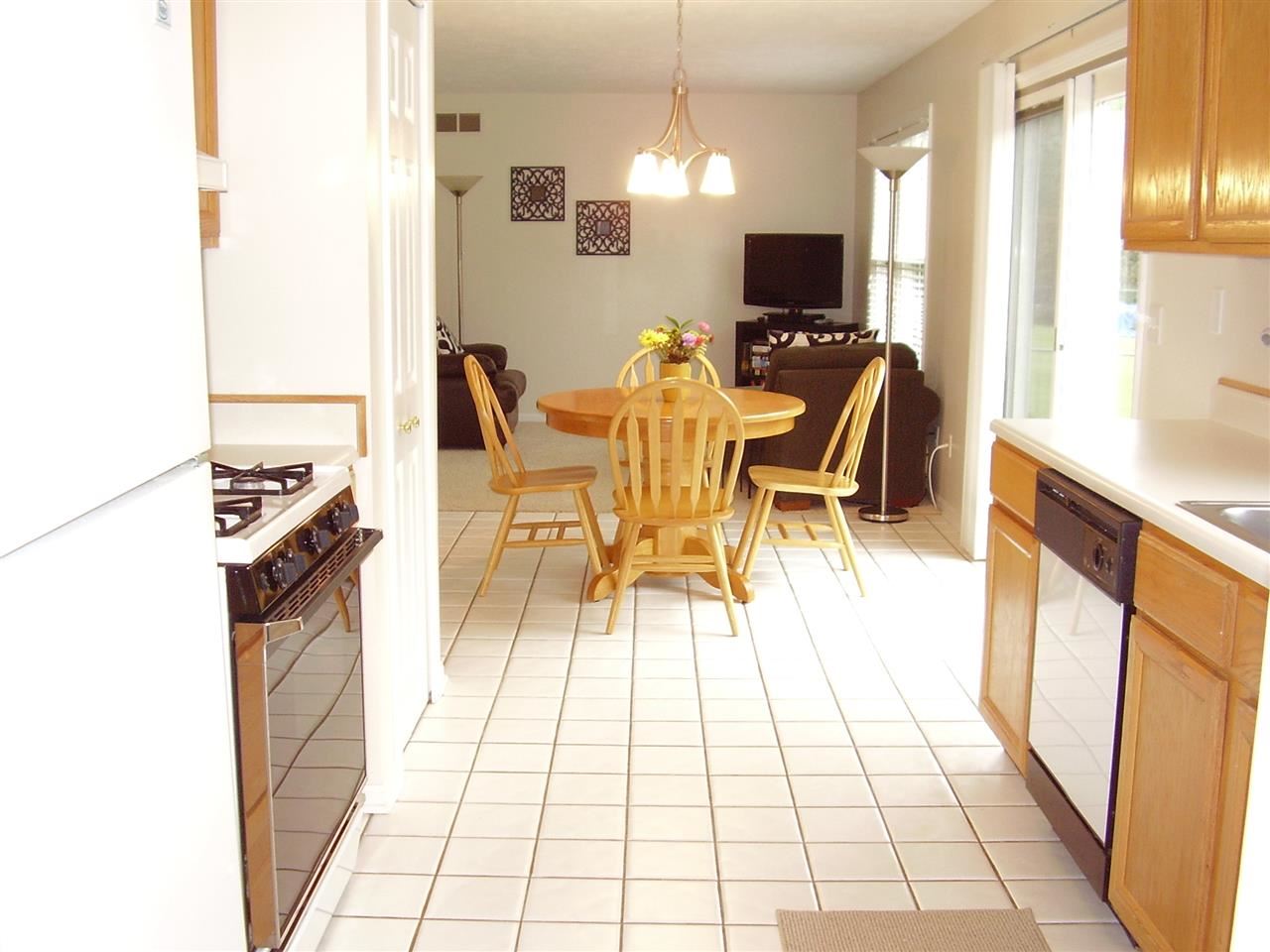 10417 Courtney Ln, Granger, IN 46530 photo 6