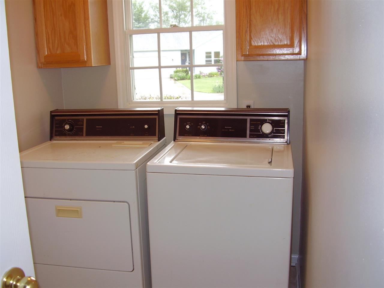 10417 Courtney Ln, Granger, IN 46530 photo 16
