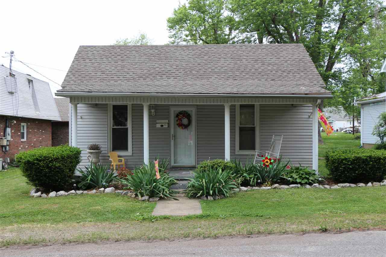 817 S Sixth St, Boonville, IN 47601 photo 1