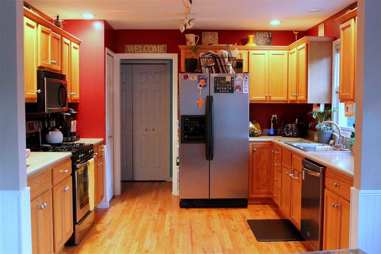 58027 Steiner Dr, Goshen, IN 46528 photo 2