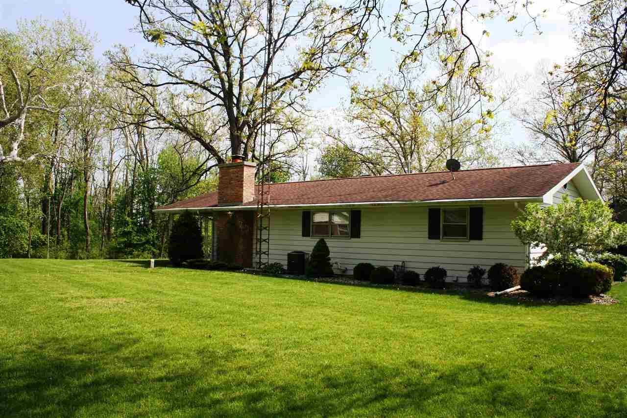 1100 E 480 N, Howe, IN 46746 photo 5