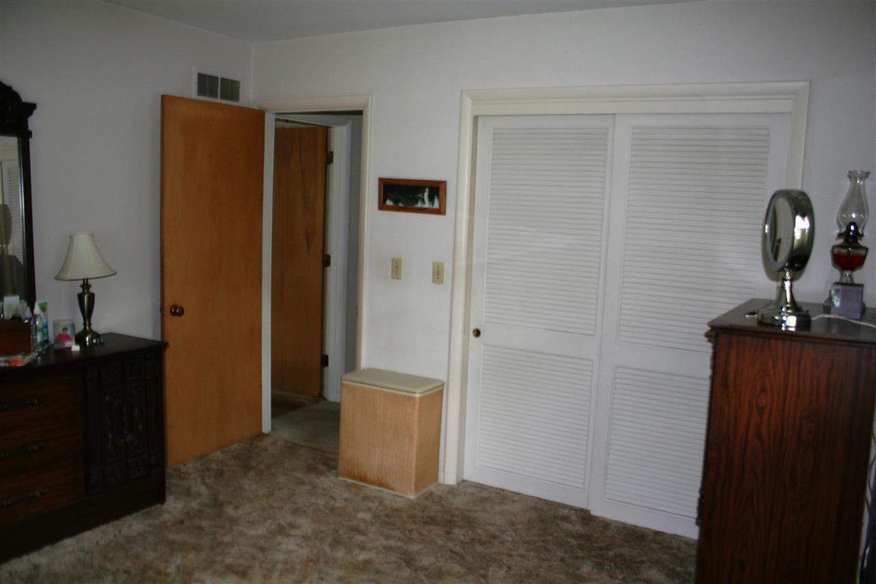 1100 E 480 N, Howe, IN 46746 photo 21
