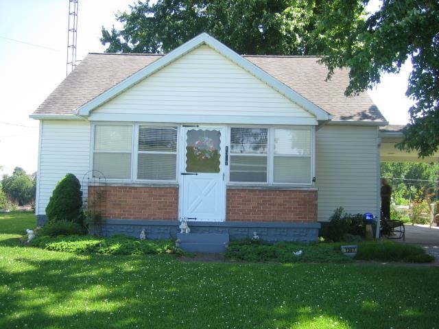 1367 E 6th St, Huntingburg, IN 47542 photo 1
