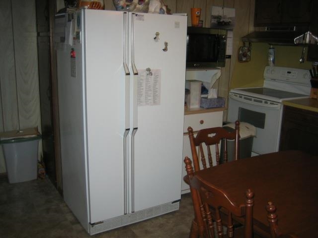 1367 E 6th St, Huntingburg, IN 47542 photo 3