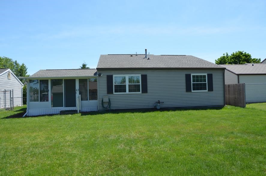 708 Conner Dr, Mishawaka, IN 46544 photo 2