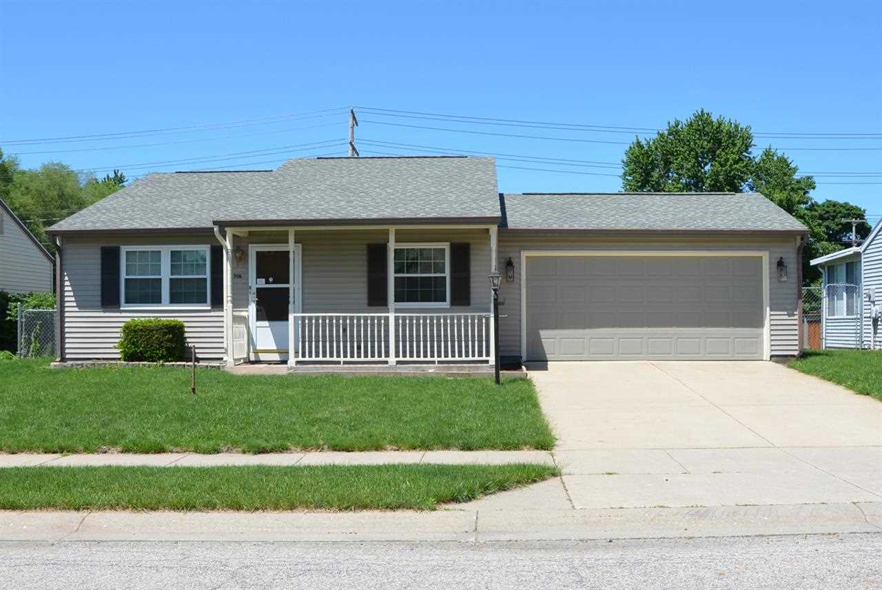 708 Conner Dr, Mishawaka, IN 46544 photo 1
