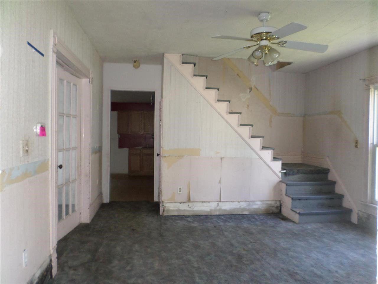 113 N Huntington St, Syracuse, IN 46567 photo 3