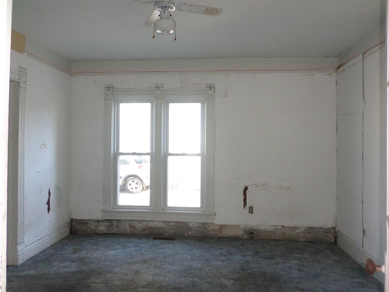 113 N Huntington St, Syracuse, IN 46567 photo 7