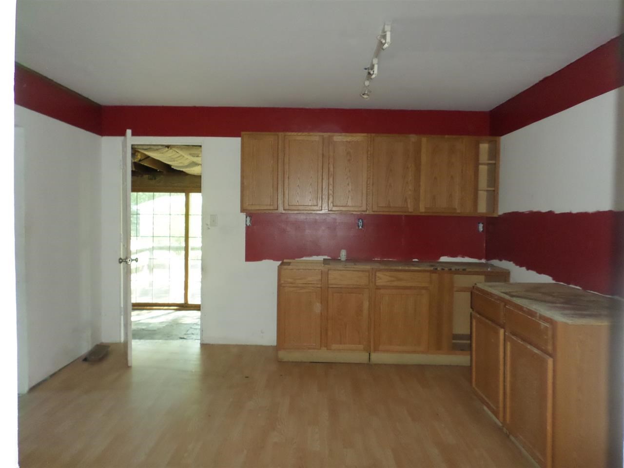113 N Huntington St, Syracuse, IN 46567 photo 8