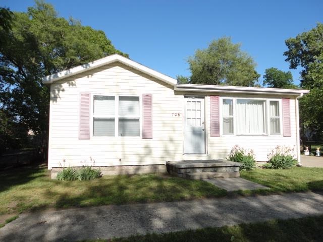 706 S Portland St, Knox, IN 46534 photo 2