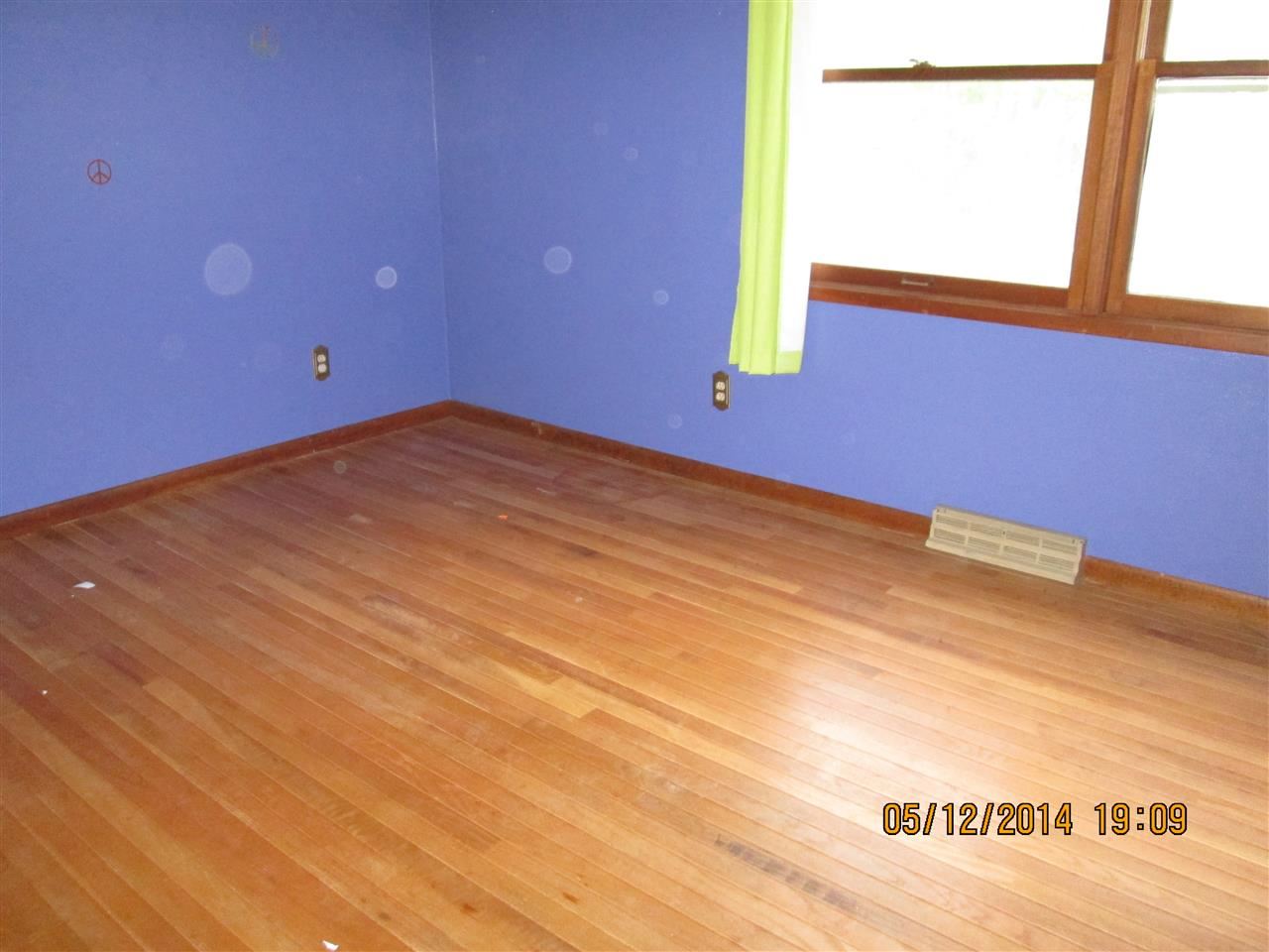 21431 Elkton Dr, South Bend, IN 46628 photo 11