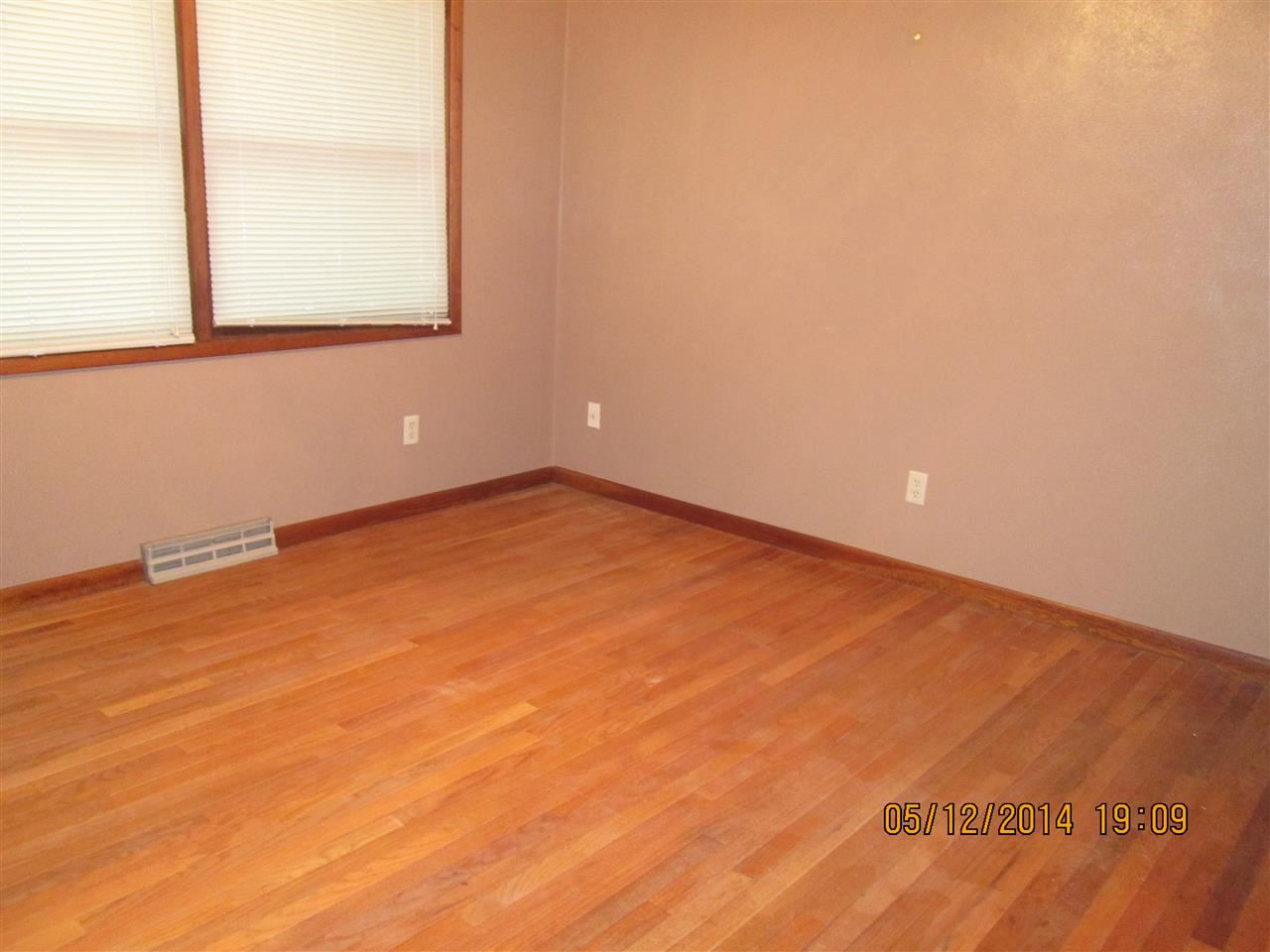 21431 Elkton Dr, South Bend, IN 46628 photo 9