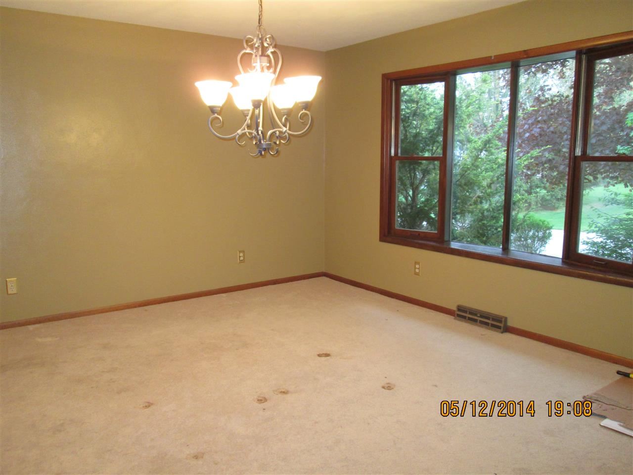 21431 Elkton Dr, South Bend, IN 46628 photo 6