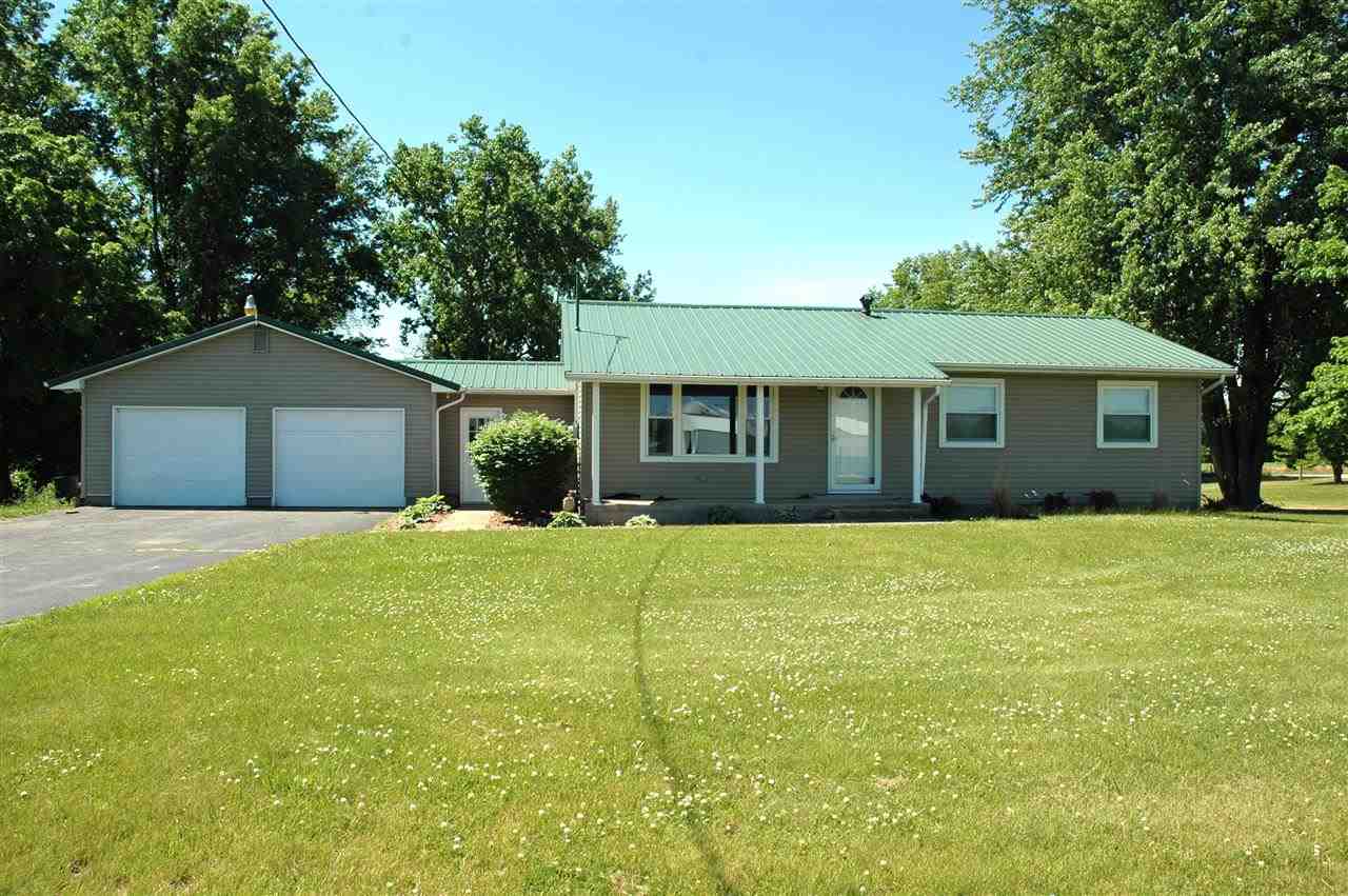 7995 W Crystal Lake Rd, Warsaw, IN 46580 photo 1