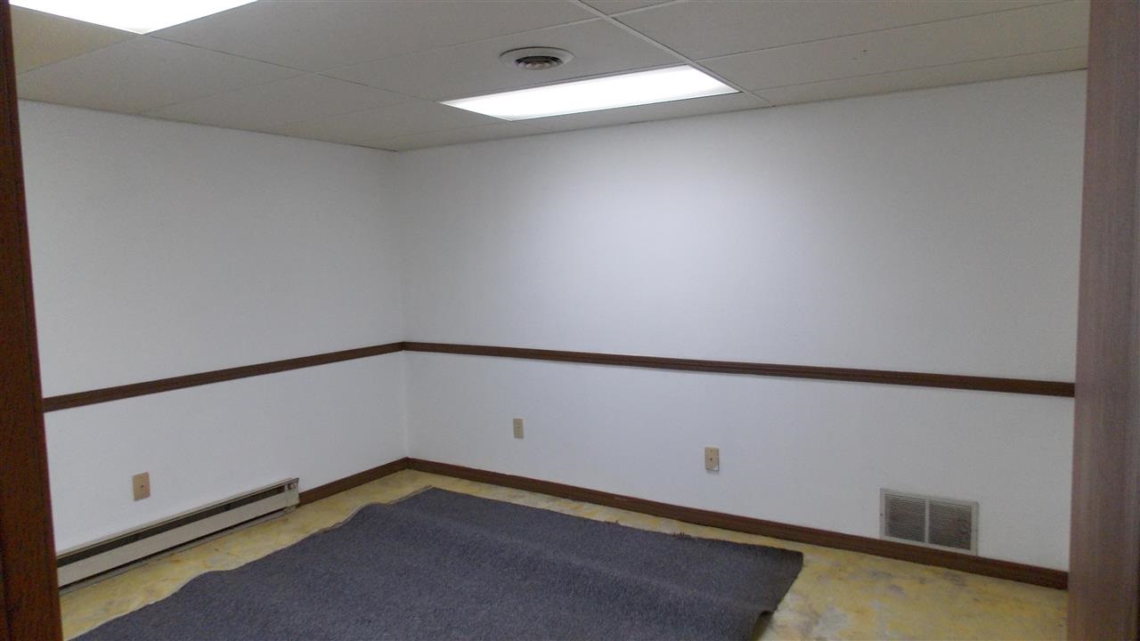 2909 S Michigan St, South Bend, IN 46614 photo 14