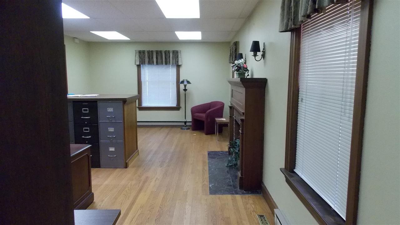 2909 S Michigan St, South Bend, IN 46614 photo 8