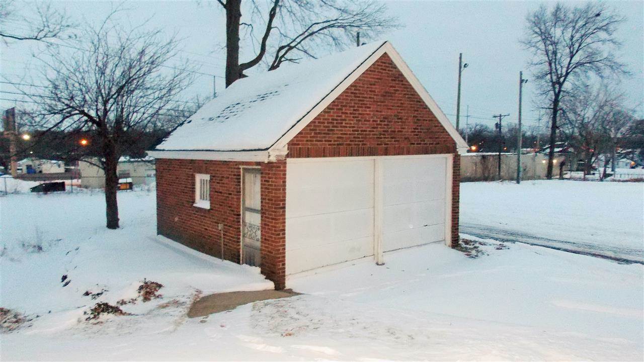 2909 S Michigan St, South Bend, IN 46614 photo 26