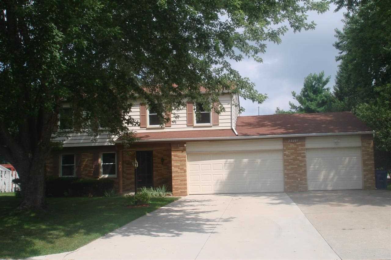 23297 Delany Ln, Elkhart, IN 46514 photo 1
