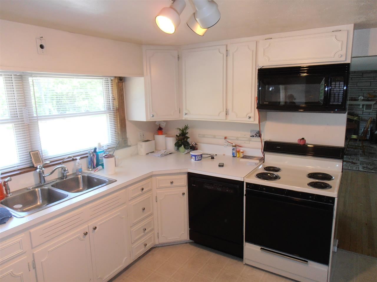 16166 Petro Dr, Mishawaka, IN 46544 photo 2
