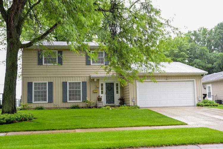 1834 Renfrew Dr, South Bend, IN 46614 photo 1